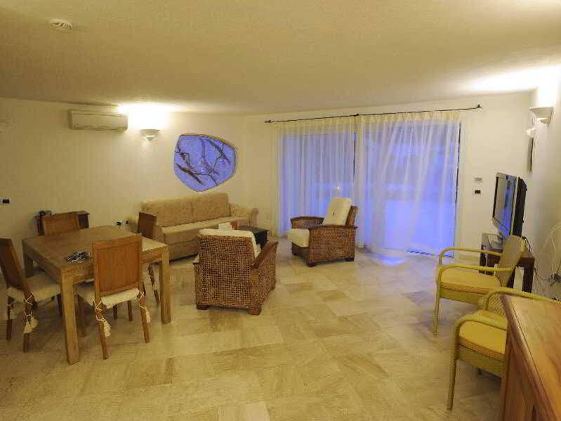 Residence Living Poltu Quatu Arzachena Exterior photo